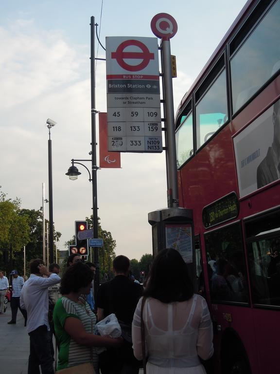 Holmewood Homestay London Exteriör bild