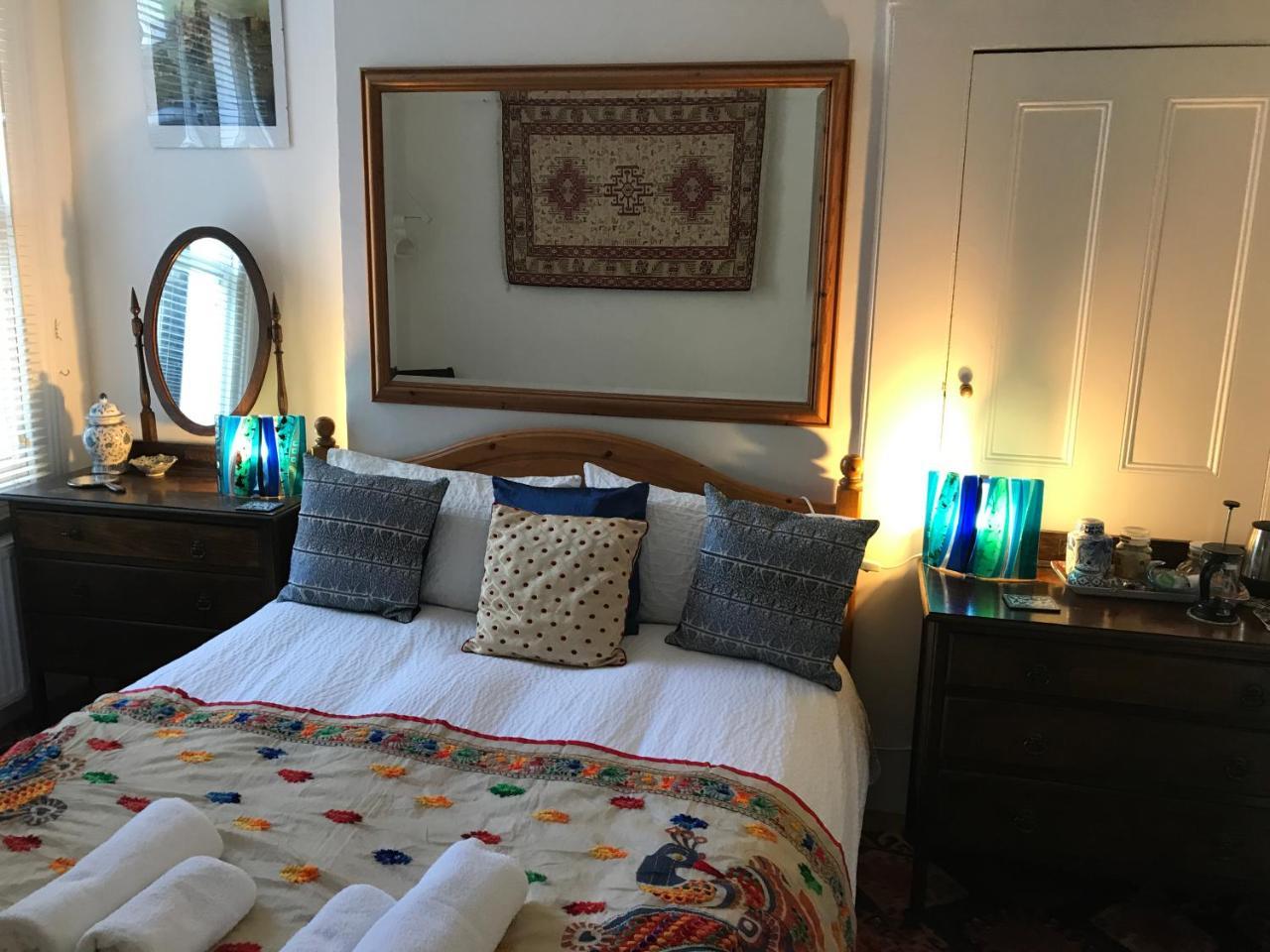 Holmewood Homestay London Exteriör bild