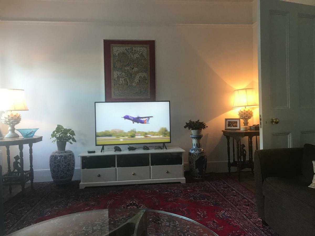 Holmewood Homestay London Exteriör bild