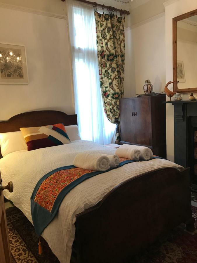 Holmewood Homestay London Exteriör bild